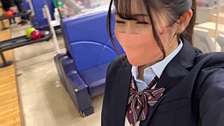 Amina 18 Rocks Hardcore Idol Action