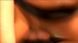 amateur couple licks and fucks pussy for first time cumshot on camera