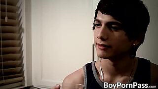 i suck dry twink cum as a vampire.