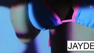 Jayden masturbates nude, showing off her big tits and ass!