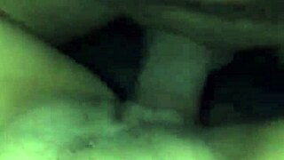 una puta infiel sirve como deposito de esperma