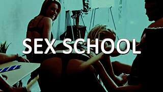 Ukrajinské milfky Gloria Sol a Vivienne Solange v žhavé akci