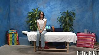 Let's have an oil massage session