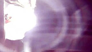 i'm cumming while fucking the flashlight