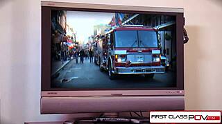 Stripper-opplevelsen - Adriana Chechik suger stor kuk med enorm rumpe.