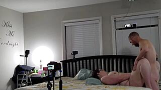 Irresistible Blonde Milf Slimthick Vic Enjoys Casual Encounters