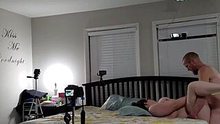 Irresistible Blonde Milf Slimthick Vic Enjoys Casual Encounters