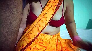 Seks z mojo sladko novo poročeno sosedo bhabhi, njeno tesno telo je 🔥. Ne morem se nasititi!