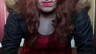 Anal pleasure and oral sharing from a bisexual crossdresser