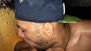 orgia no glory hole cum gay sem capa