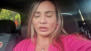 Bodybuilder feels ecstasy in anal and pussy licking session