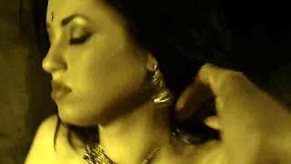 Is this Indian seductress undressing for you?