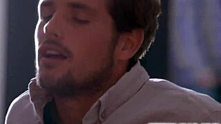 Stepsiblings sharing stepbros cock as they go down and start licking his big prick 😜