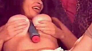 Horny cam slut masturbates with dildo on nude webcam!