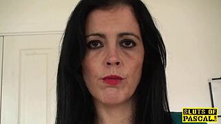 Mature British cougar spreads legs for intense fingering