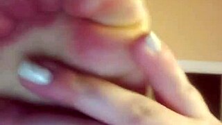 gostosa dances naked and cums part 3