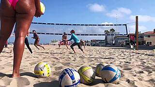 Do you see that big African ass on the beach volleyball court?