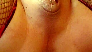 Extreme Solo Tranny Amateur Masturbates With Ruined Anus