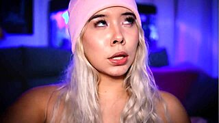 beautiful latina blonde sucks cock deepthroat 😍