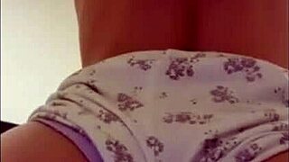 Wife masturbates solo and squirts