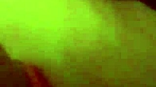 la rubia española en lenceria se pone juguetona por polla