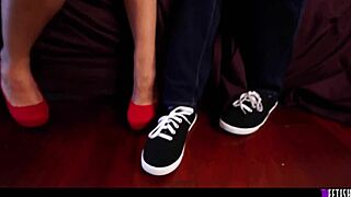 Physicians insatiable foot fetish - sofie reyez and ashlynn taylor