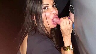 Připravila jsem se v houpačce glory hole v São Paulu, miluju tuhle malou díru