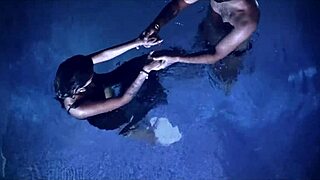 सुदीपा की इंडियन चूत स्विमिंग पूल में हार्डकोर चुदाई पाती है