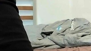 Merry christmas, feeling very horny this holiday season