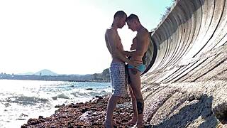 Gay sex on the beach with Falcon Al and Oliver Strelly rocks!