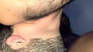 23 cm de piroca na garganta e depois no rabo