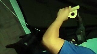 SE LA T�RMINE CHUPANDO A CARPINTERO!!