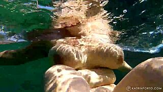 Hey, curvy redhead, wanna show that hairy pussy in public?