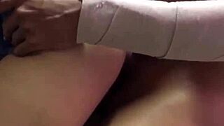 visitando a mi vecino mientras su esposa no esta