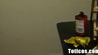 Dominicana cooks pork chop, wanna join us?