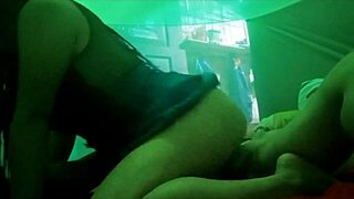 come live with me for intense sex