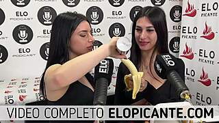 Mielcita and Almendra devour banana with cream together