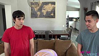 Mačeha Artemisia Love vroča vadba s pastorkovim globokim grlom blowjobom