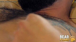 Watch avi strider blindfolded and masturbating solo!