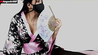 Tahle thajská studentská kurvička v kimonu dostane creampie?