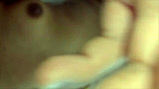 joven pre pago de 18 años me cobra extra para cogérmela sin condón le doy una propina para venirme en su boca