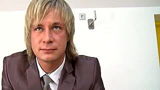 I love dirty sex with hunks.