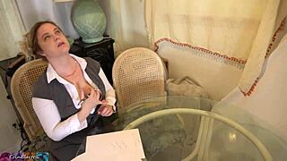 Stepsister Quinn Waters Boldly Creampied In POV