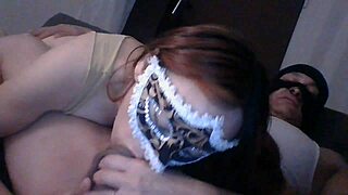 吸他鸡巴吸到永远，然后骑他再被猛干四肢着地！