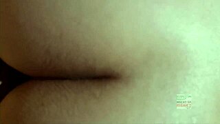 Frotada a mi pequena y flaquita sophie con corrida interna