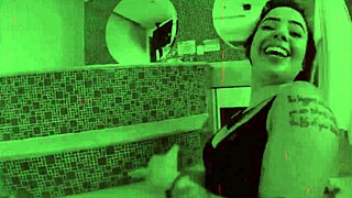 Escravinha aos p�s da rainha - podolatria e trampling