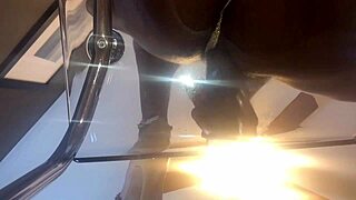 Birdbox Her Fat Pussy And Asshole In Rough Anal Sex