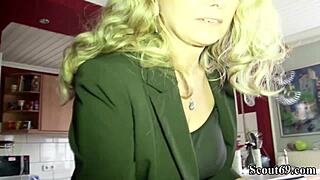 deutsche milf gets fucked by neighbor 😍