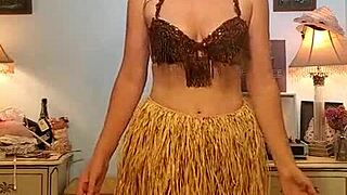 Dainty Rascal Dances With Body Positivity And Confidence