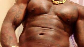 Hallelujah Johnson's big black hairy dick gets worshiped by a cock loving daddy